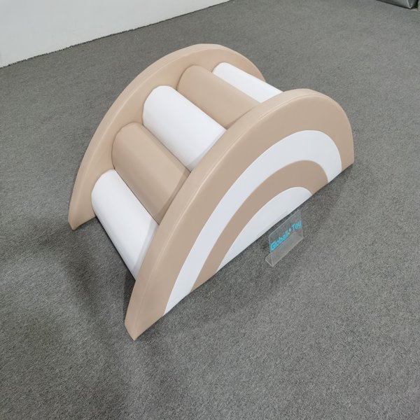 fornecedor de equipamentos para playgrounds soft-play-rainbow-climber-azul