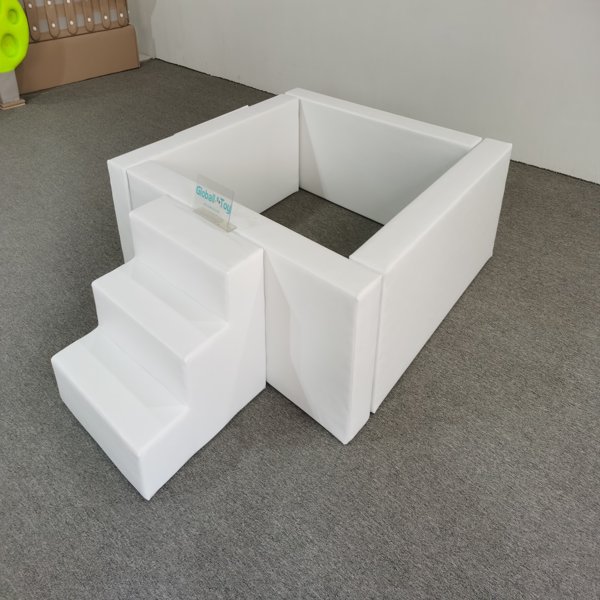 soft-play-ballenbak-wit-pu-leer-binnenspeeltuintoestel