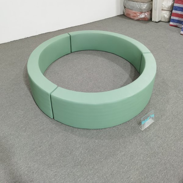 soft-play-ball-pit-zwart-modulaire-ring-commerci&euml;le-binnenspeeltuin