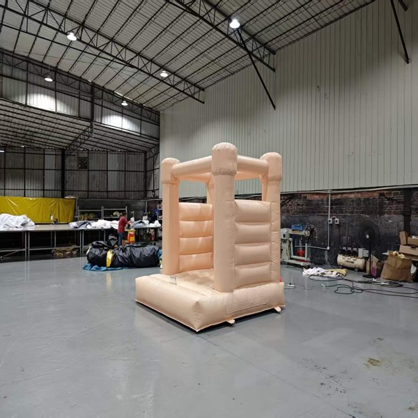 produsen-bisnis-penyewaan-soft-play-tiup-telanjang-komersial-