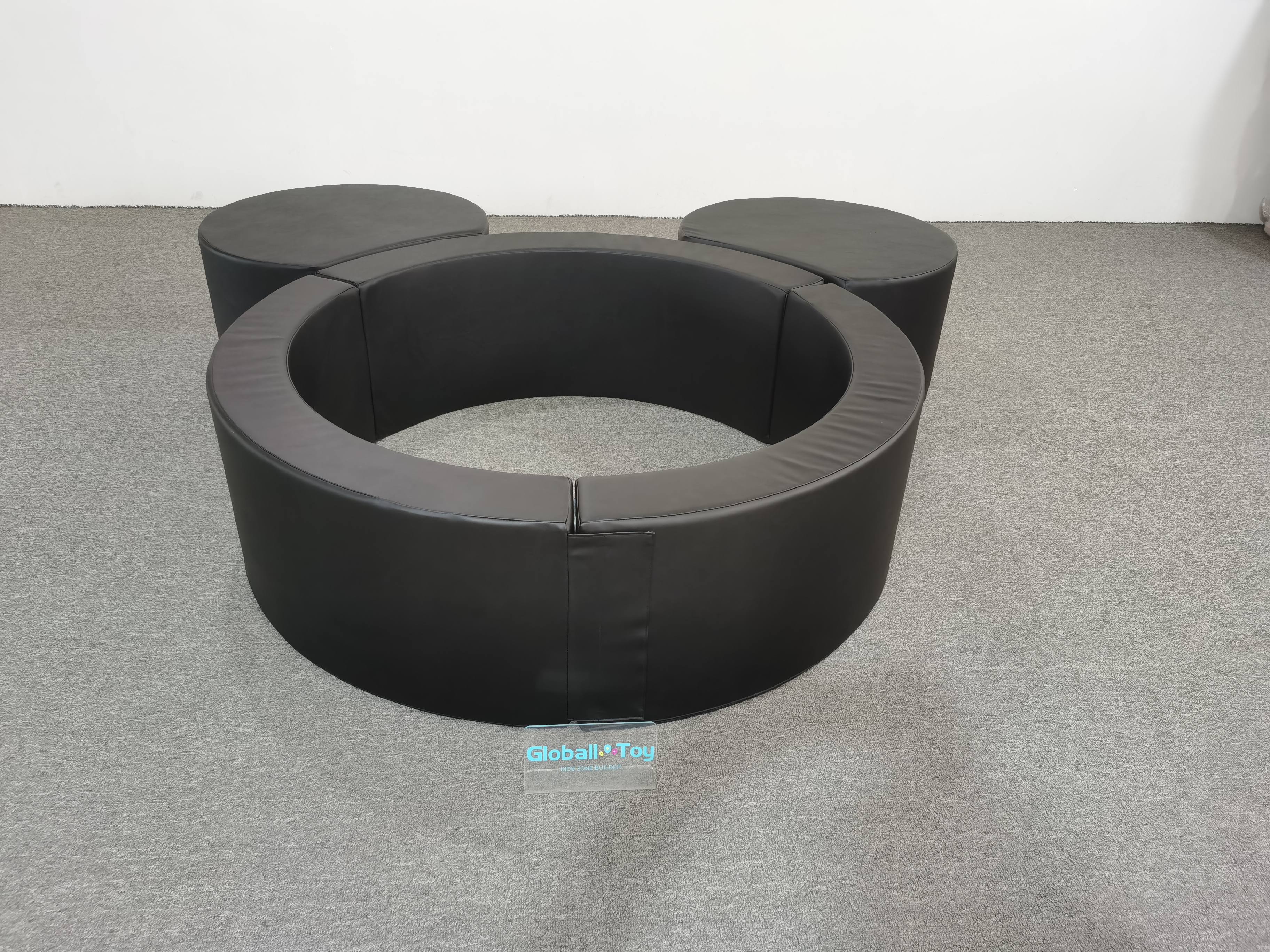 soft-play-ballenbak-zwart-rond-design-peuter-speelzone