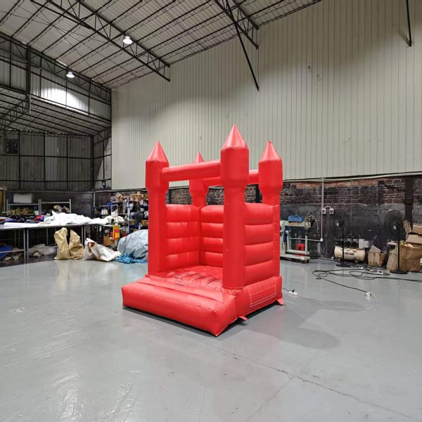 persewaan-acara-anak-anak-desain-kompak-kastil-merah