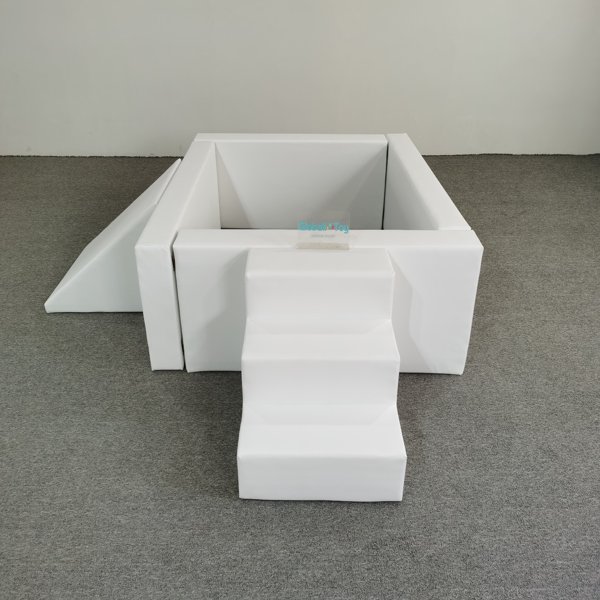 soft-play-ballenbak-wit-schuim-peuter-veilige-speelhoek-kinderdagverblijf